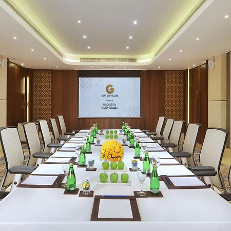 Gift City Club, A Member Of Radisson Individuals Gandhinagar Exterior photo