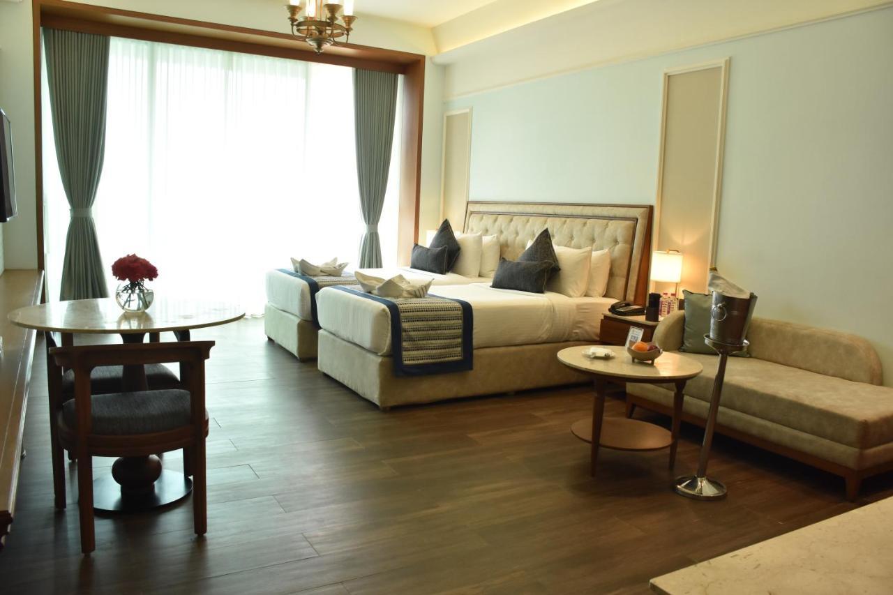 Gift City Club, A Member Of Radisson Individuals Gandhinagar Exterior photo