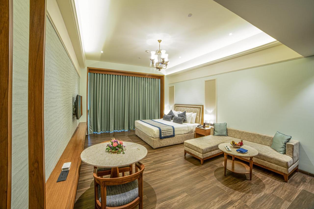 Gift City Club, A Member Of Radisson Individuals Gandhinagar Exterior photo