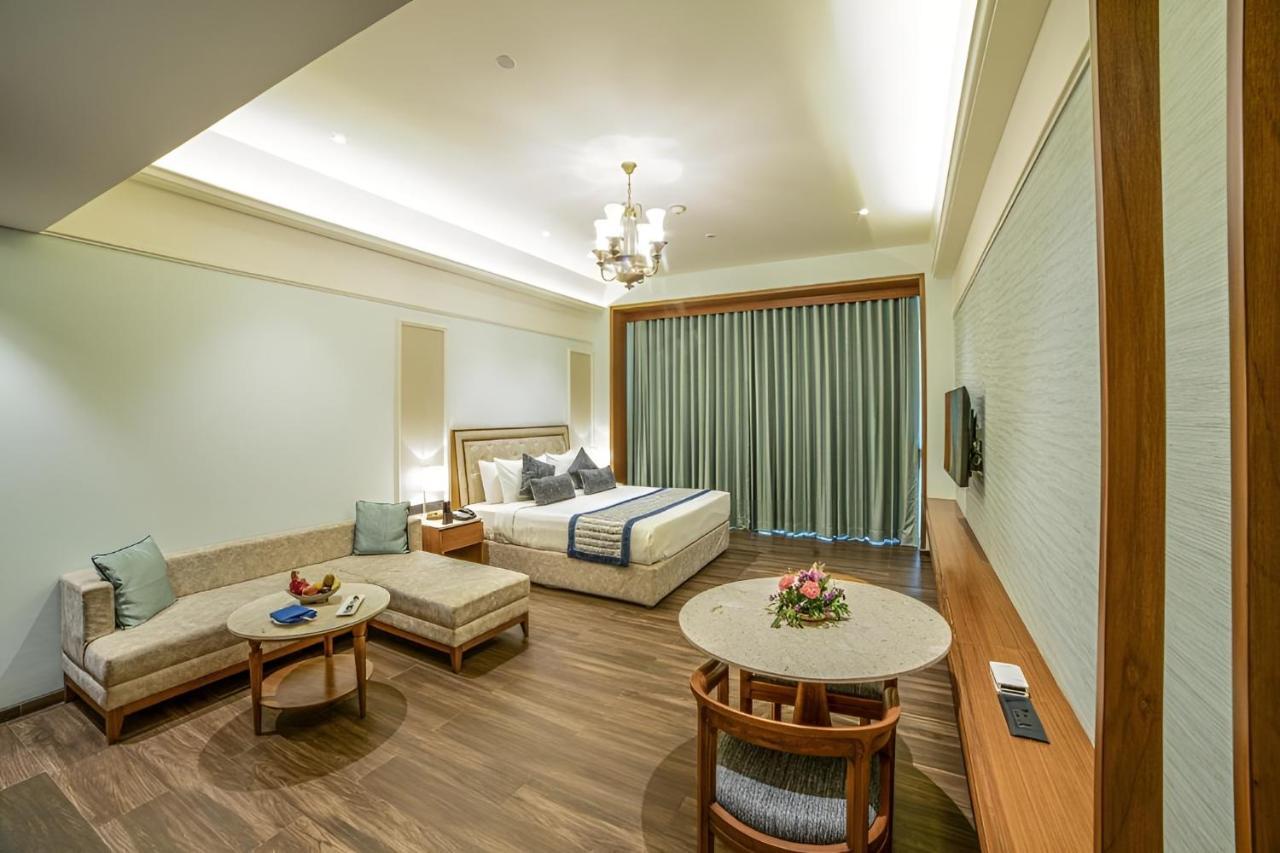Gift City Club, A Member Of Radisson Individuals Gandhinagar Exterior photo
