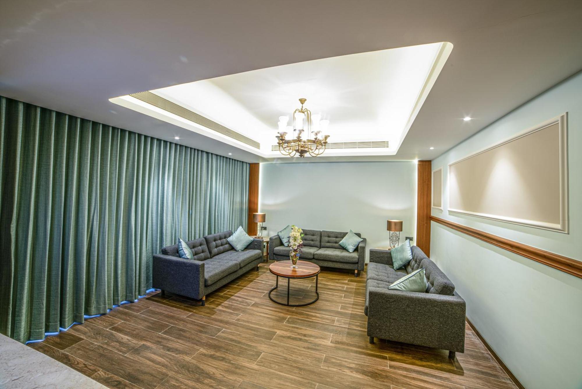 Gift City Club, A Member Of Radisson Individuals Gandhinagar Exterior photo
