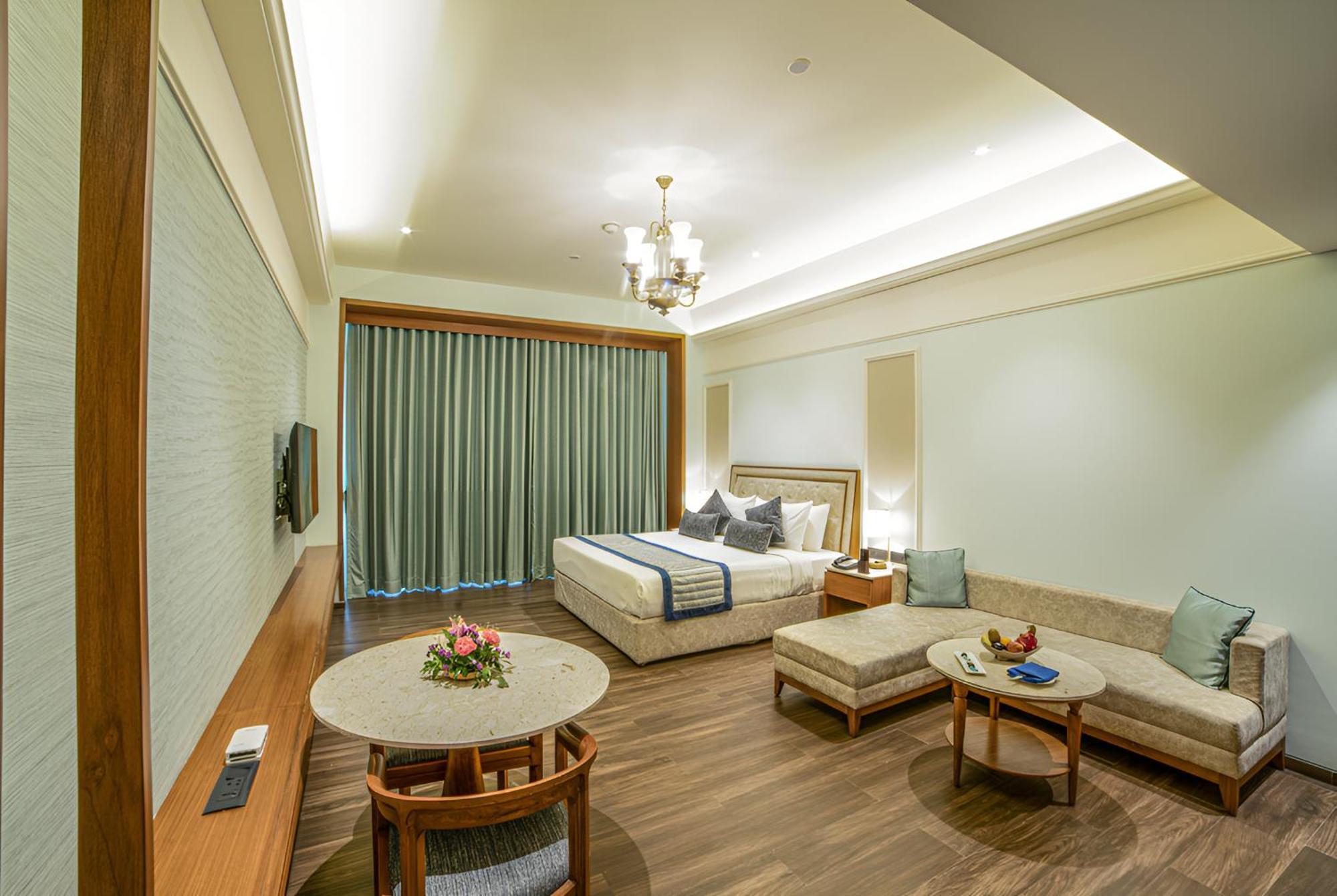 Gift City Club, A Member Of Radisson Individuals Gandhinagar Exterior photo