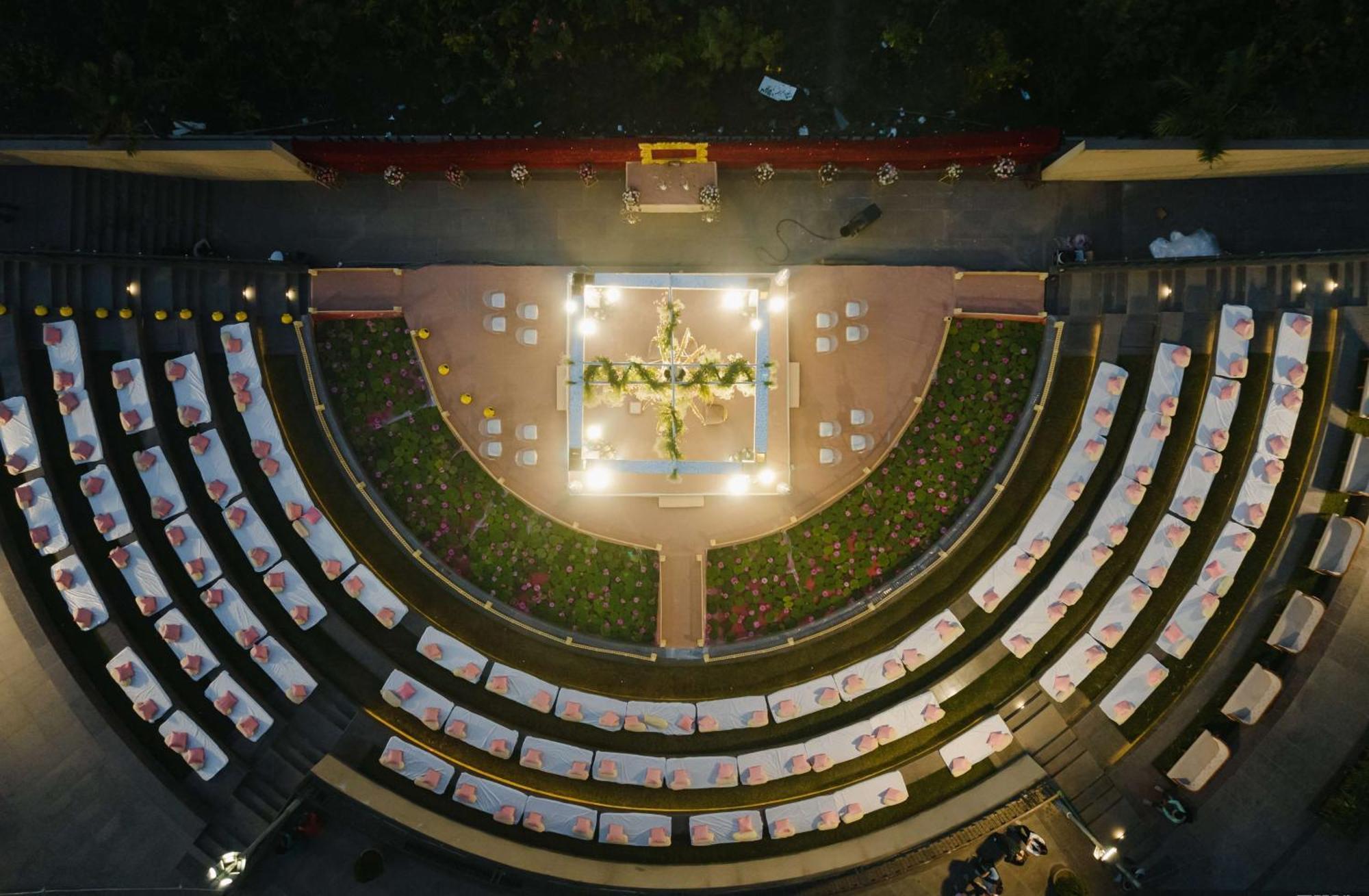Gift City Club, A Member Of Radisson Individuals Gandhinagar Exterior photo