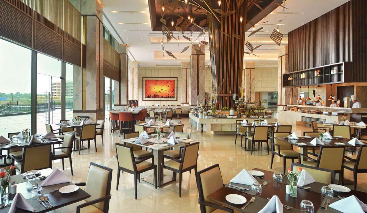 Gift City Club, A Member Of Radisson Individuals Gandhinagar Exterior photo