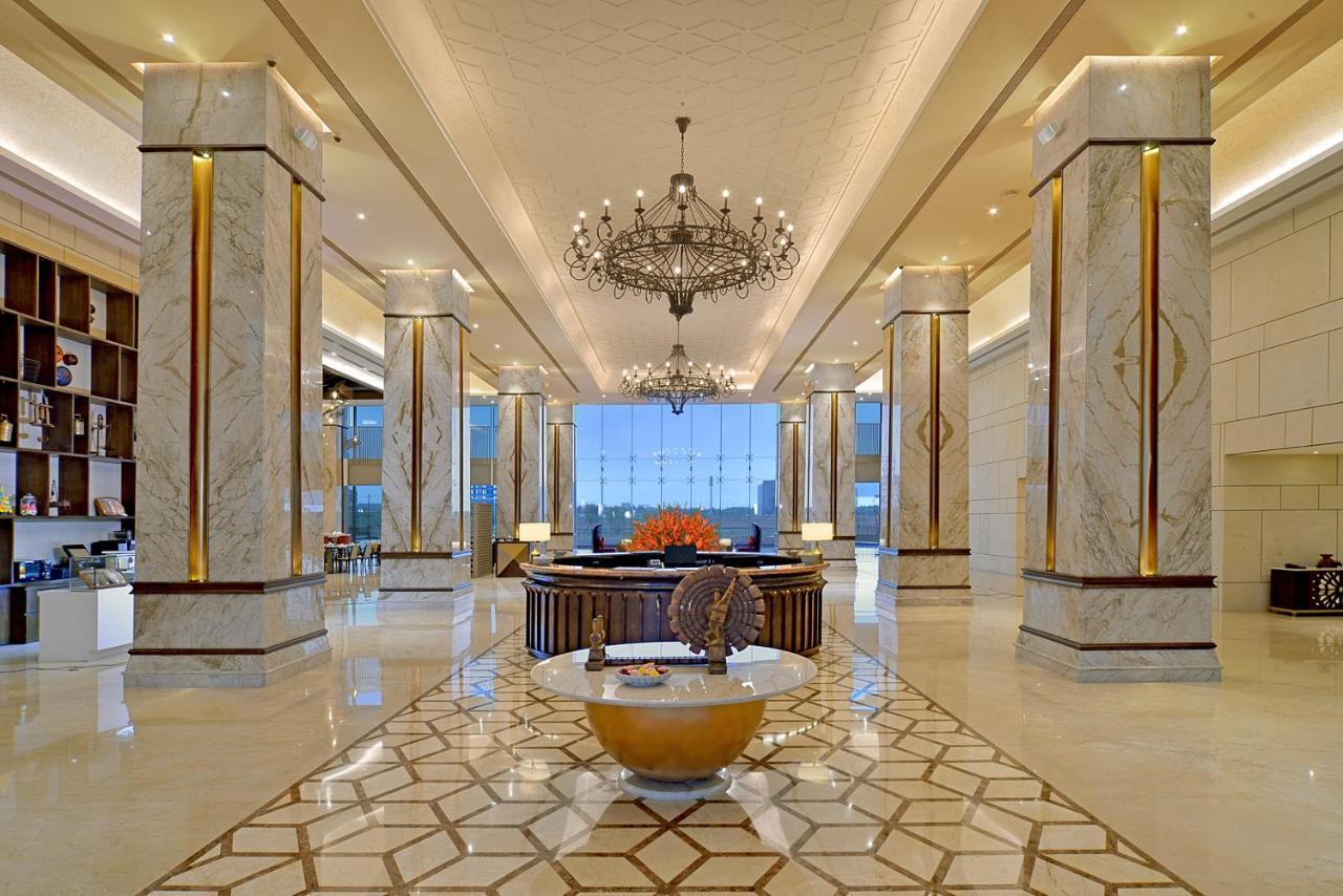 Gift City Club, A Member Of Radisson Individuals Gandhinagar Exterior photo