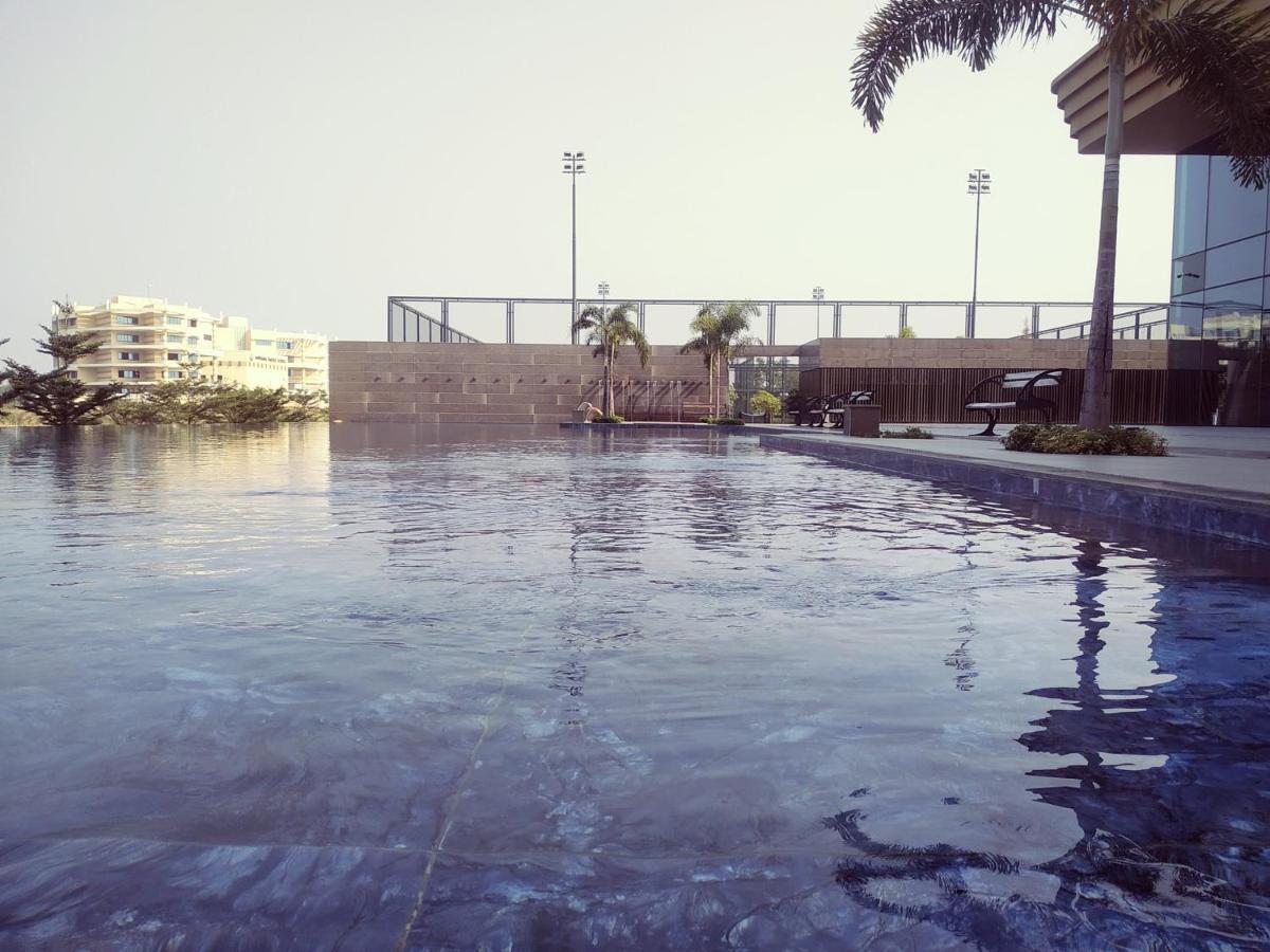 Gift City Club, A Member Of Radisson Individuals Gandhinagar Exterior photo
