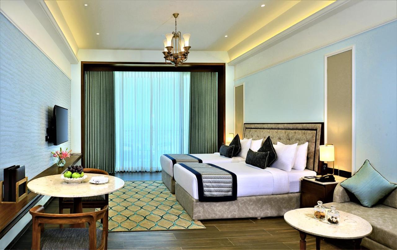 Gift City Club, A Member Of Radisson Individuals Gandhinagar Exterior photo